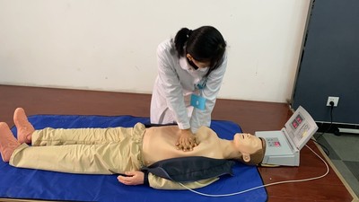 高級心肺復蘇人體模型